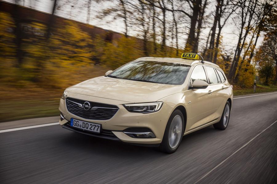  Opel Insignia Sports Tourer Taxi 2017 года  (фото 3 из 6)